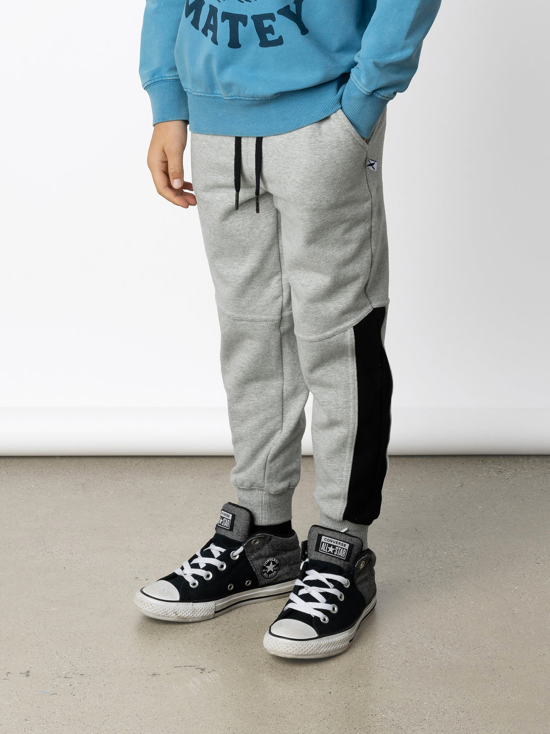 Minti kids clothing. Straight leg trackies with contrast side panels, front pockets, elastic waistband and shoelace ties. 330 Gram // Brushed Inside // 95% Cotton // 5% Elastane.