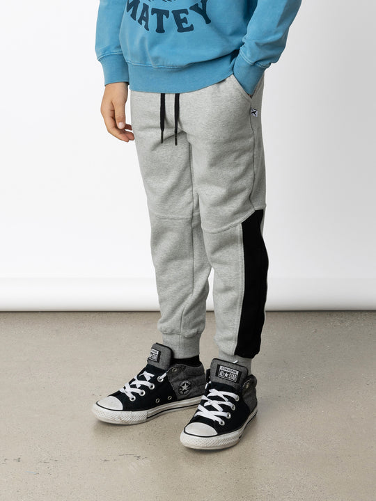 Minti kids clothing. Straight leg trackies with contrast side panels, front pockets, elastic waistband and shoelace ties. 330 Gram // Brushed Inside // 95% Cotton // 5% Elastane.