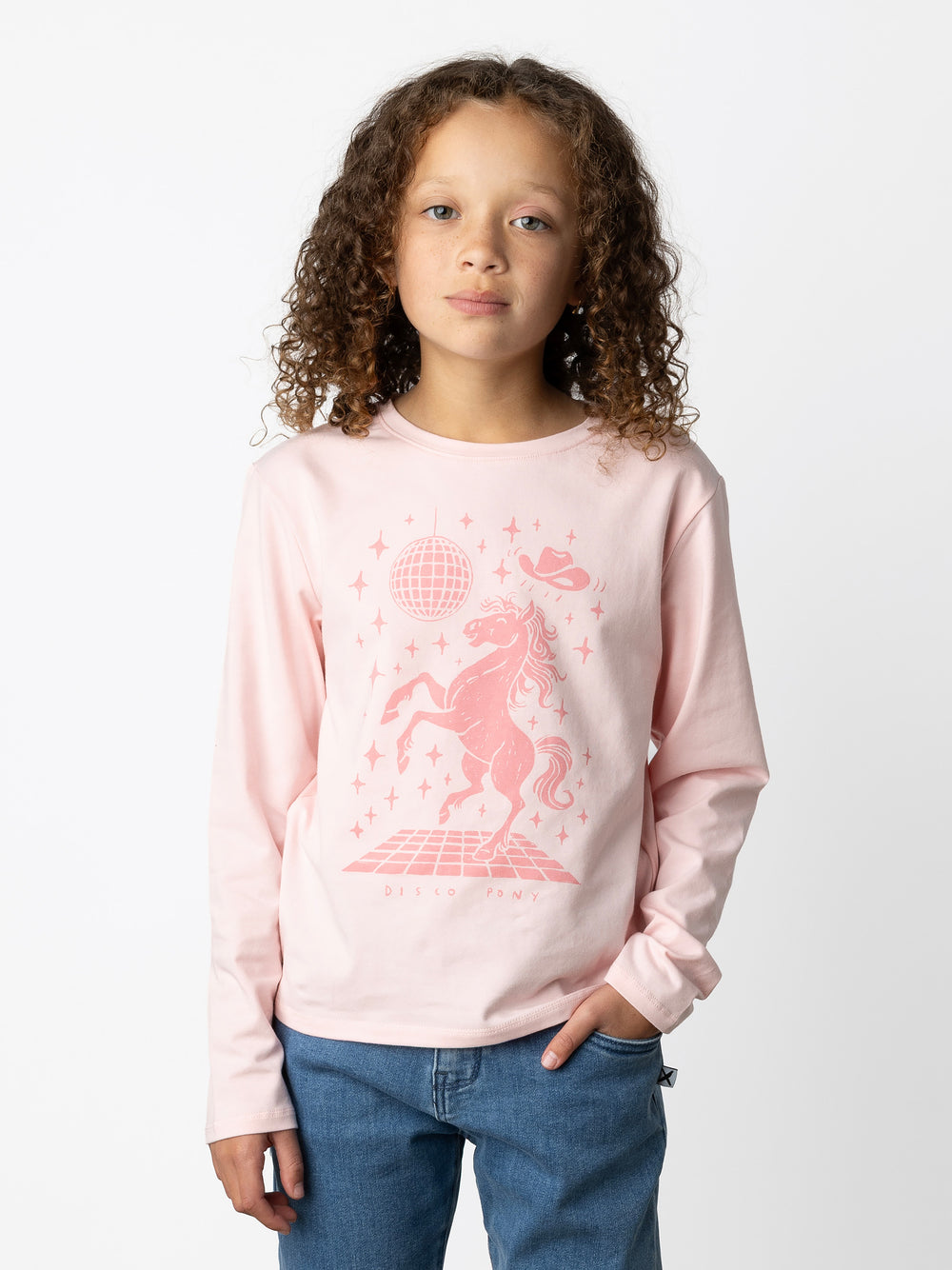 Minti kids clothing. Boxy style long sleeved tee. 190 Gram // 95% Cotton // 5% Elastane.