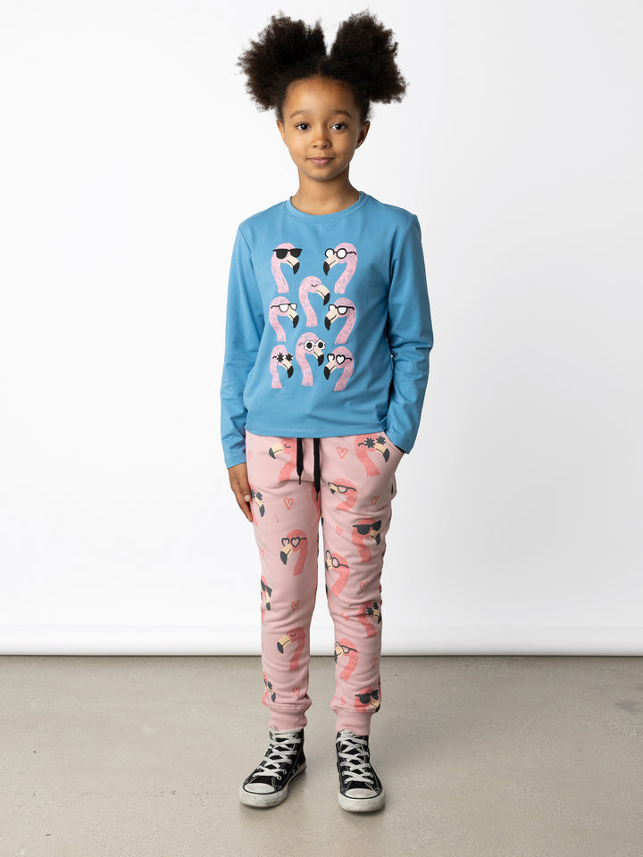 Minti kids clothing. Boxy style long sleeved tee. 190 Gram // 95% Cotton // 5% Elastane.