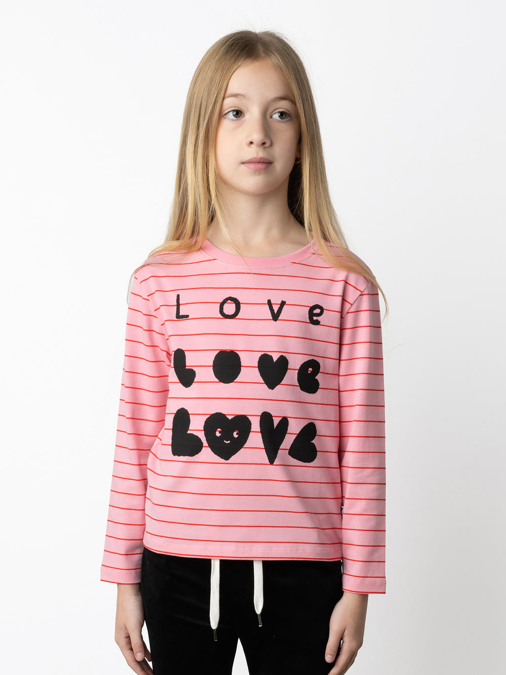 Minti kids clothing. Boxy style long sleeved tee. 190 Gram // 95% Cotton // 5% Elastane.