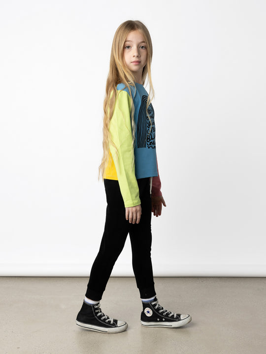 Minti kids clothing. Boxy style long sleeved tee. 190 Gram // 95% Cotton // 5% Elastane.