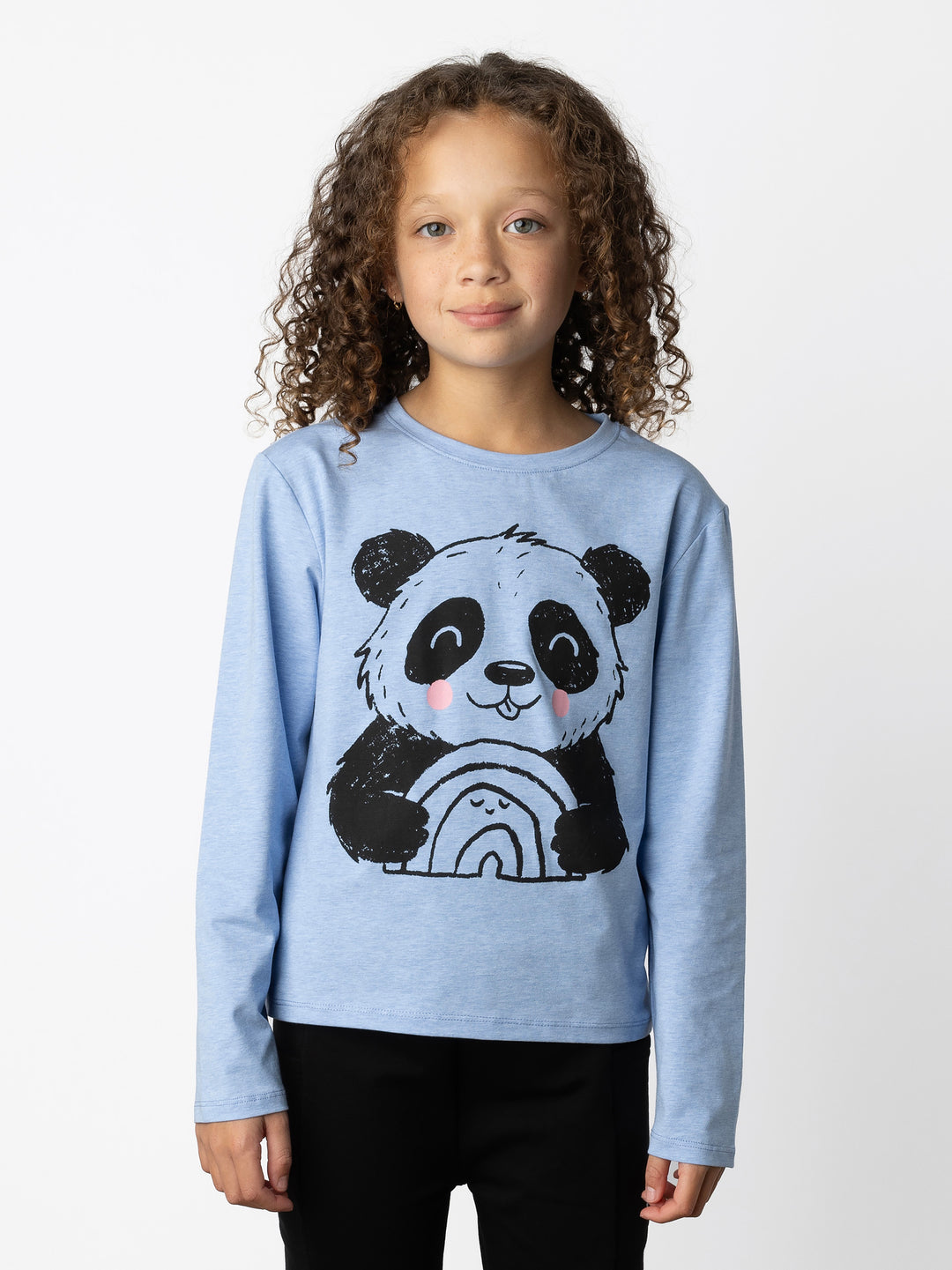 Minti kids clothing. Boxy style long sleeved tee. 190 Gram // 95% Cotton // 5% Elastane.