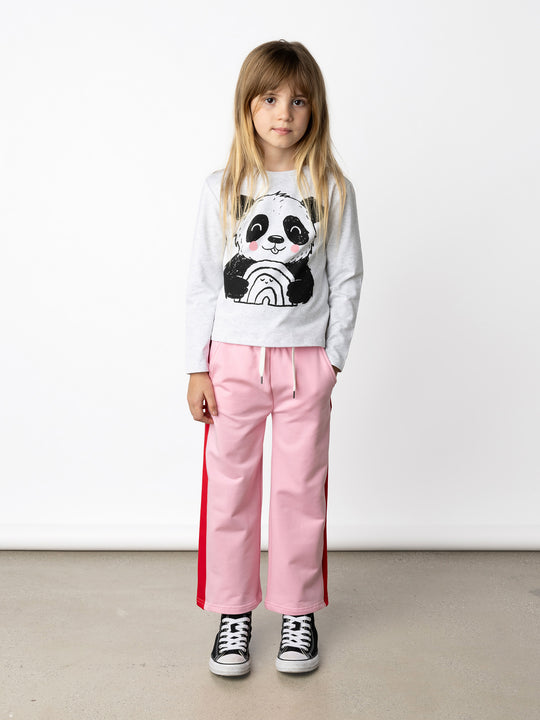 Minti kids clothing. Boxy style long sleeved tee. 190 Gram // 95% Cotton // 5% Elastane.