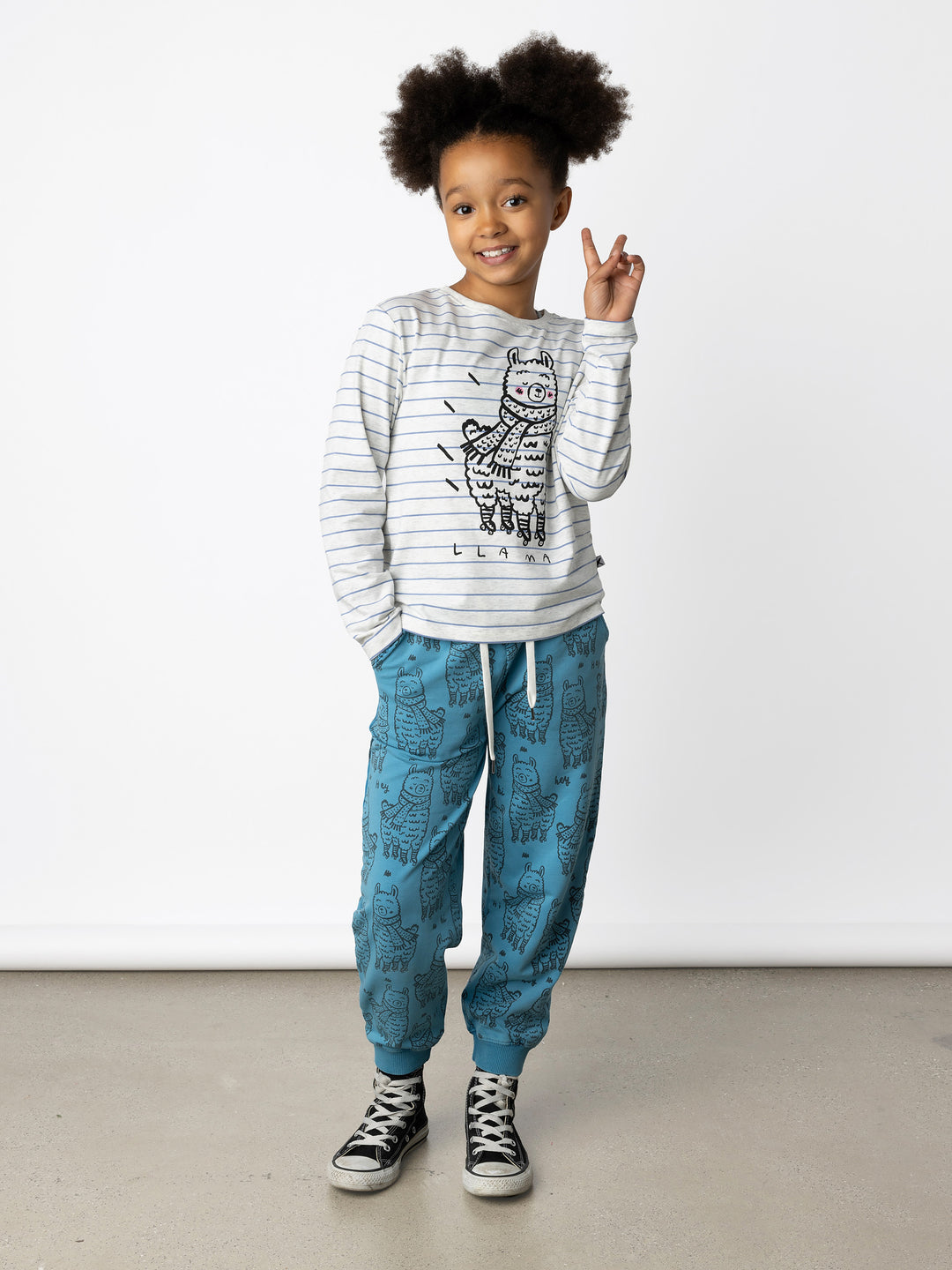 Minti kids clothing. Boxy style long sleeved tee. 190 Gram // 95% Cotton // 5% Elastane.