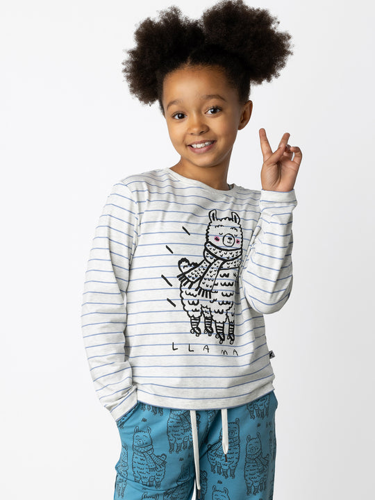 Minti kids clothing. Boxy style long sleeved tee. 190 Gram // 95% Cotton // 5% Elastane.