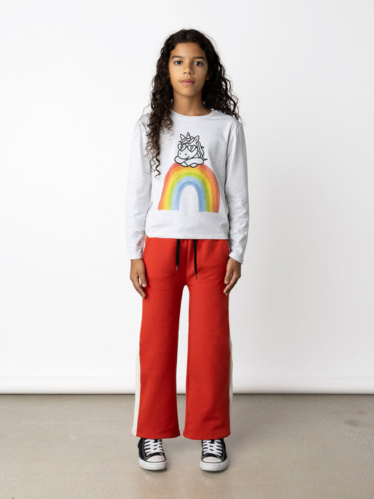 Minti kids clothing. Boxy style long sleeved tee. 190 Gram // 95% Cotton // 5% Elastane.