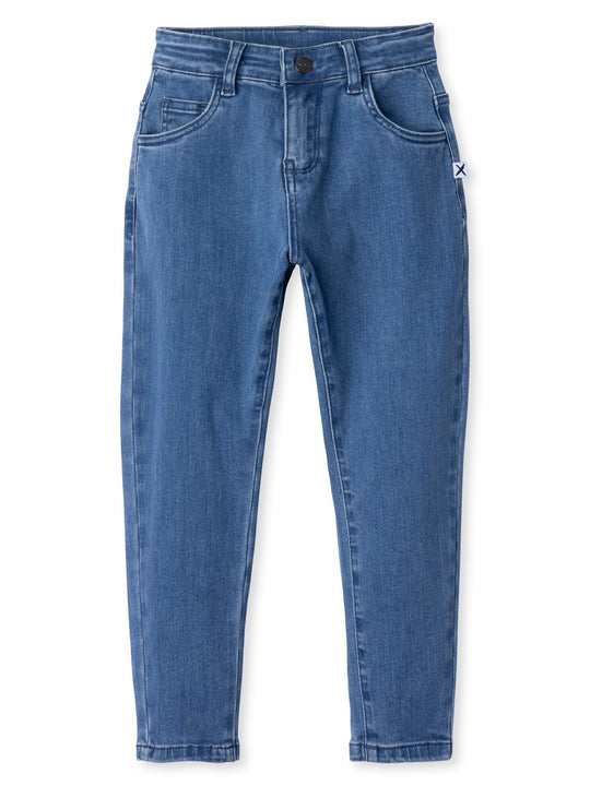 Minti kids clothing. Super cool straight leg denim jeans with front pockets and back pockets. Adjustables in the waistband for sizing. Small embroidery on the back. Super comfy stretch denim. Cotton // Polyester // Elastane.