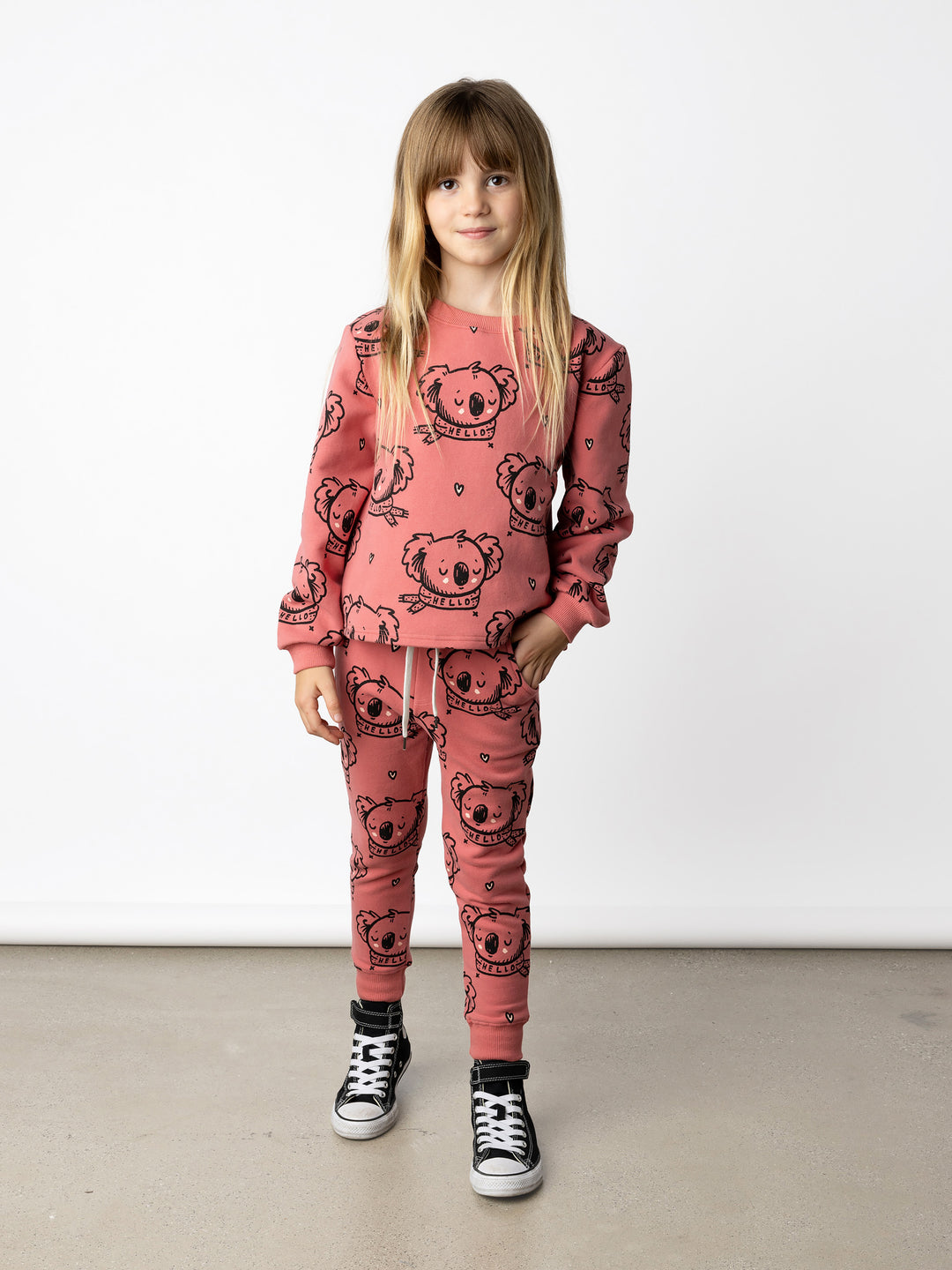 Minti kids clothing. Boxy crew with 2x2 rib neck and cuffs. 330 Gram // Brushed Inside // 95% Cotton // 5% Elastane.