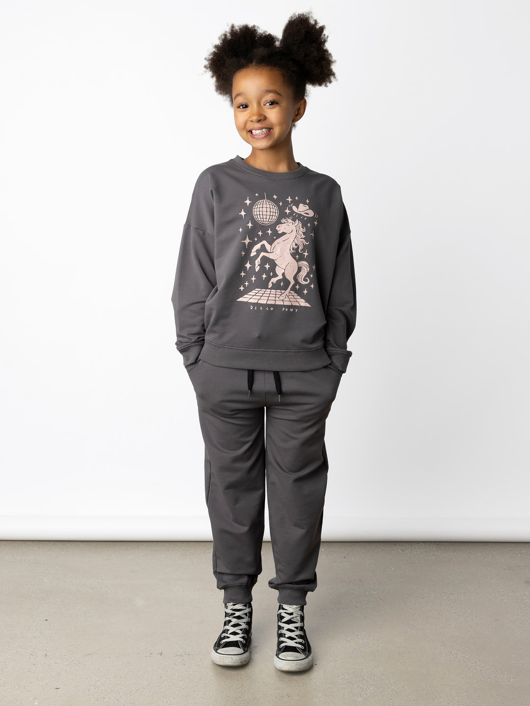 Minti kids clothing. Super cosy oversized fit crew with drop shoulder detail. 2x2 Rib at the neck, hem and cuffs. 320 Gram // 95% Cotton // 5% Elastane.