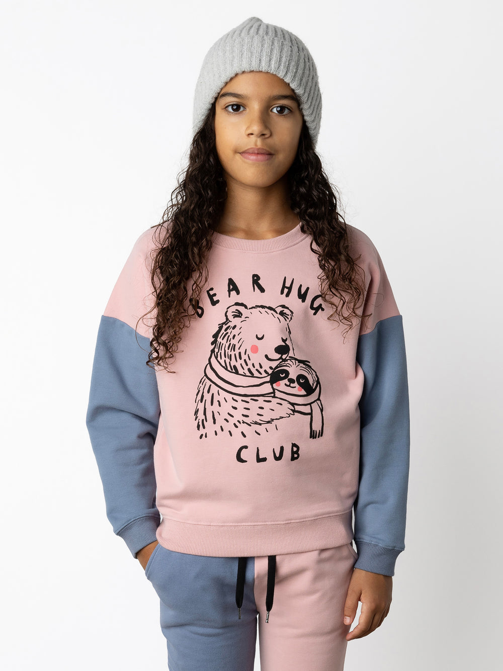Minti kids clothing. Super cosy oversized fit crew with drop shoulder detail. 2x2 Rib at the neck, hem and cuffs. 330 Gram // Brushed Inside // 95% Cotton // 5% Elastane.