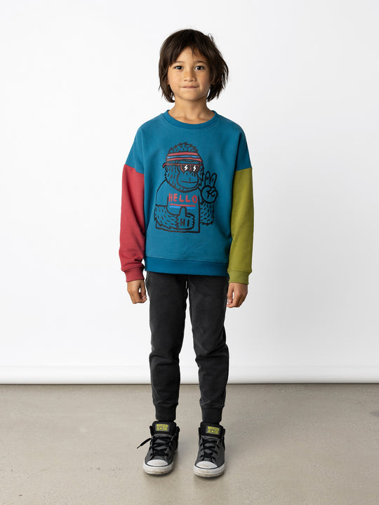 Minti kids clothing. Super cosy oversized fit crew with drop shoulder detail. 2x2 Rib at the neck, hem and cuffs. 330 Gram // Brushed Inside // 95% Cotton // 5% Elastane.