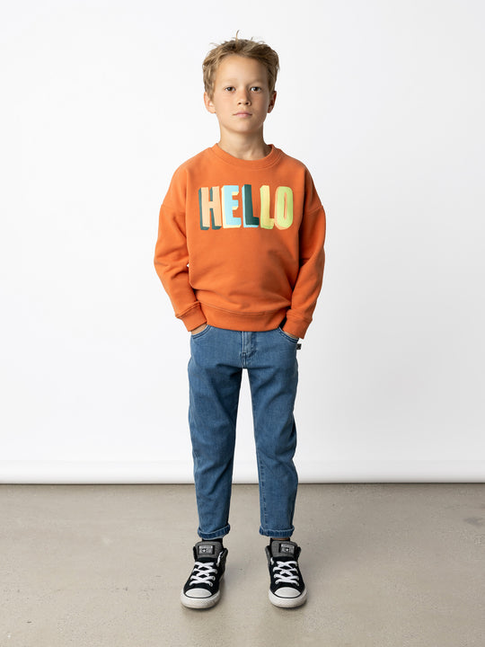 Minti kids clothing. Super cosy oversized fit crew with drop shoulder detail. 2x2 Rib at the neck, hem and cuffs. 330 Gram // Brushed Inside // 95% Cotton // 5% Elastane.