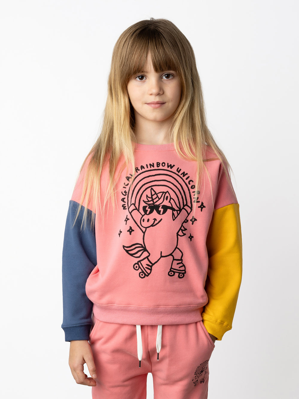 Minti kids clothing. Super cosy oversized fit crew with drop shoulder detail. 2x2 Rib at the neck, hem and cuffs. 330 Gram // Brushed Inside // 95% Cotton // 5% Elastane.