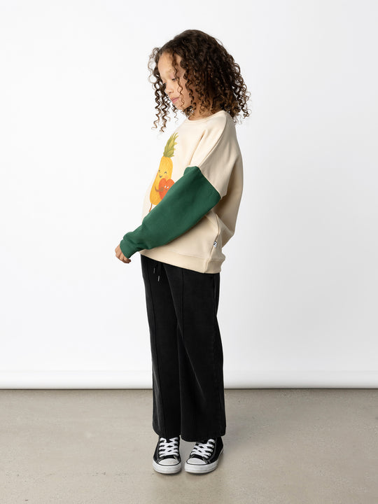 Minti kids clothing. Super cosy oversized fit crew with drop shoulder detail. 2x2 Rib at the neck, hem and cuffs. 330 Gram // Brushed Inside // 95% Cotton // 5% Elastane.