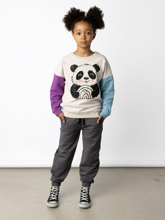 Minti kids clothing. Super cosy oversized fit crew with drop shoulder detail. 2x2 Rib at the neck, hem and cuffs. 330 Gram // Brushed Inside // 95% Cotton // 5% Elastane.