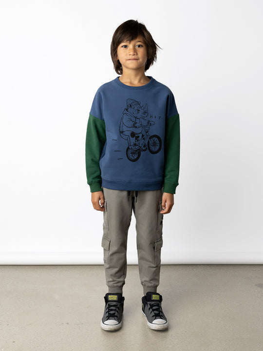 Minti kids clothing. Super cosy oversized fit crew with drop shoulder detail. 2x2 Rib at the neck, hem and cuffs. 330 Gram // Brushed Inside // 95% Cotton // 5% Elastane.