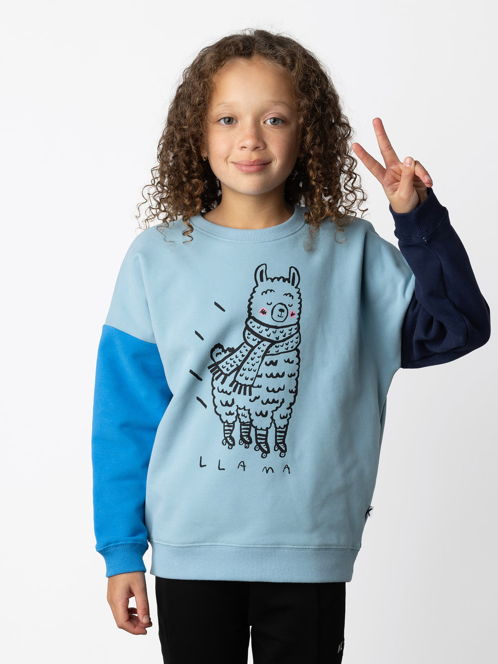 Minti kids clothing. Super cosy oversized fit crew with drop shoulder detail. 2x2 Rib at the neck, hem and cuffs. 330 Gram // Brushed Inside // 95% Cotton // 5% Elastane.