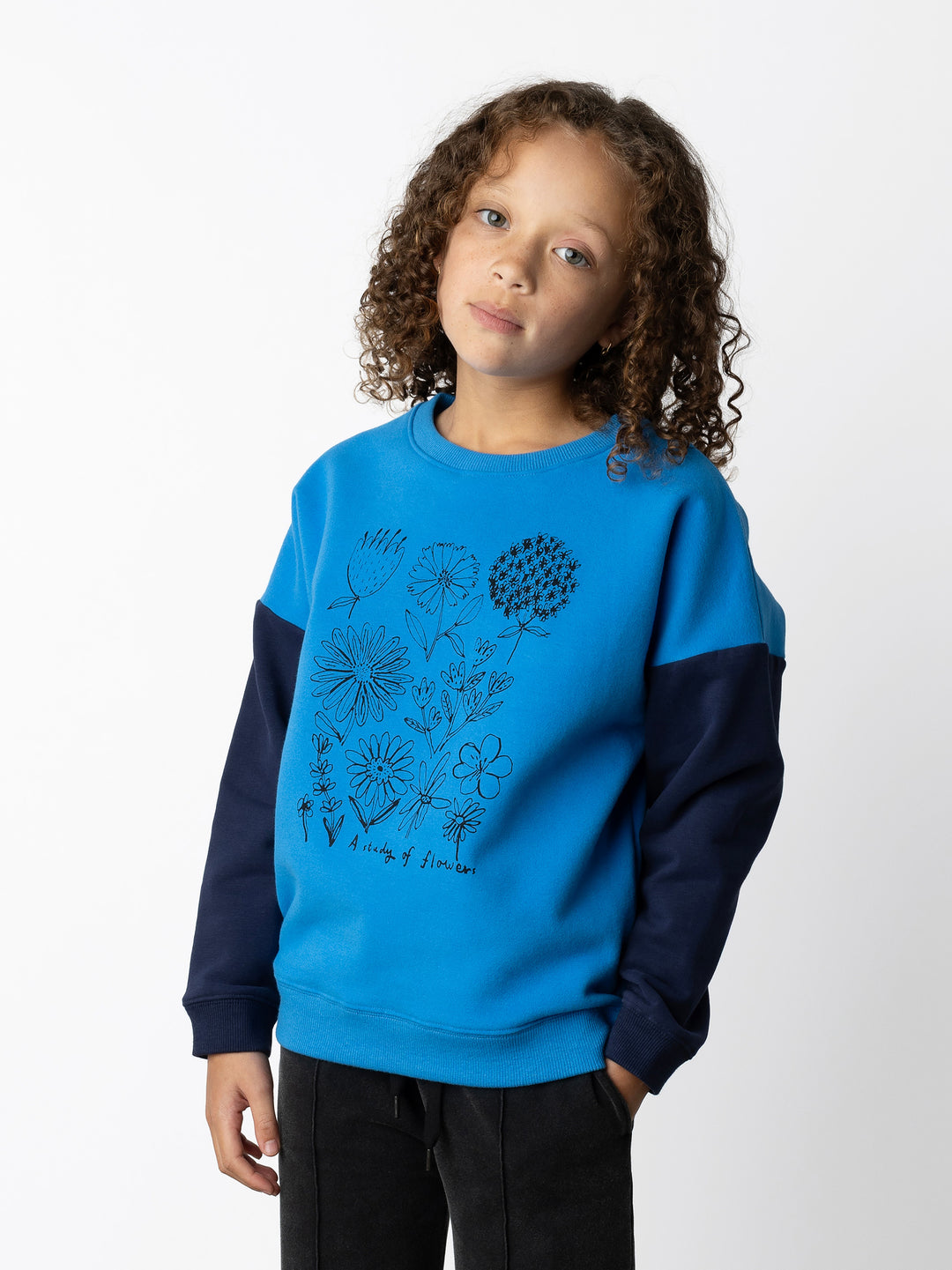 Minti kids clothing. Super cosy oversized fit crew with drop shoulder detail. 2x2 Rib at the neck, hem and cuffs. 330 Gram // Brushed Inside // 95% Cotton // 5% Elastane.