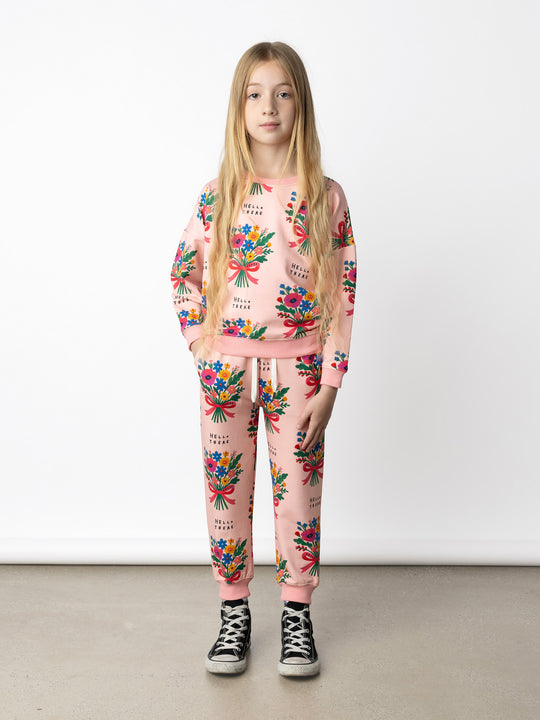 Minti kids clothing. Super cosy oversized fit crew with drop shoulder detail. 2x2 Rib at the neck, hem and cuffs. 320 Gram // 95% Cotton // 5% Elastane.