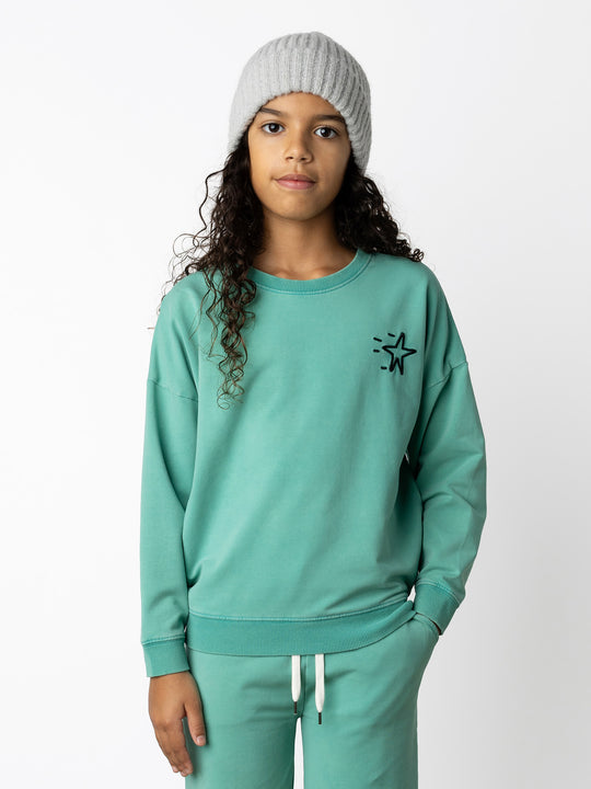 Minti kids clothing. Super cosy oversized fit crew with drop shoulder detail. 2x2 Rib at the neck, hem and cuffs. 260 Gram // 95% Cotton // 5% Elastane.