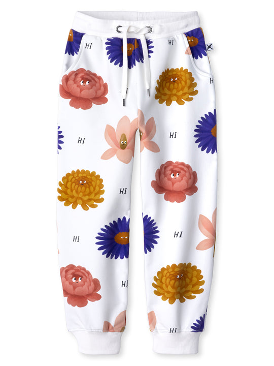 Minti kids clothing. Relaxed fit trackies with cosy side pockets, elasticated waistband, shoelace cord and 2x2 Rib cuffs. 320 Gram // 95% Cotton // 5% Elastane.