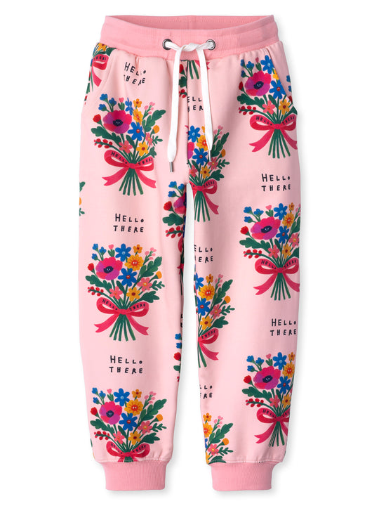 Minti kids clothing. Relaxed fit trackies with cosy side pockets, elasticated waistband, shoelace cord and 2x2 Rib cuffs. 320 Gram // 95% Cotton // 5% Elastane.