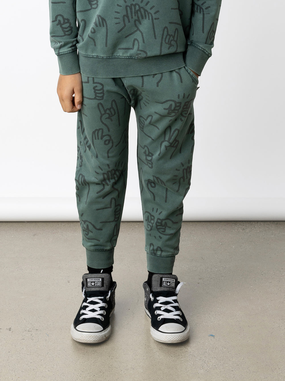 Minti kids clothing. Super cool baggy trackies with elastic waistband, front pockets, back pocket and 2x2 rib cuffs. 260 Gram // 95% Cotton // 5% Elastane.
