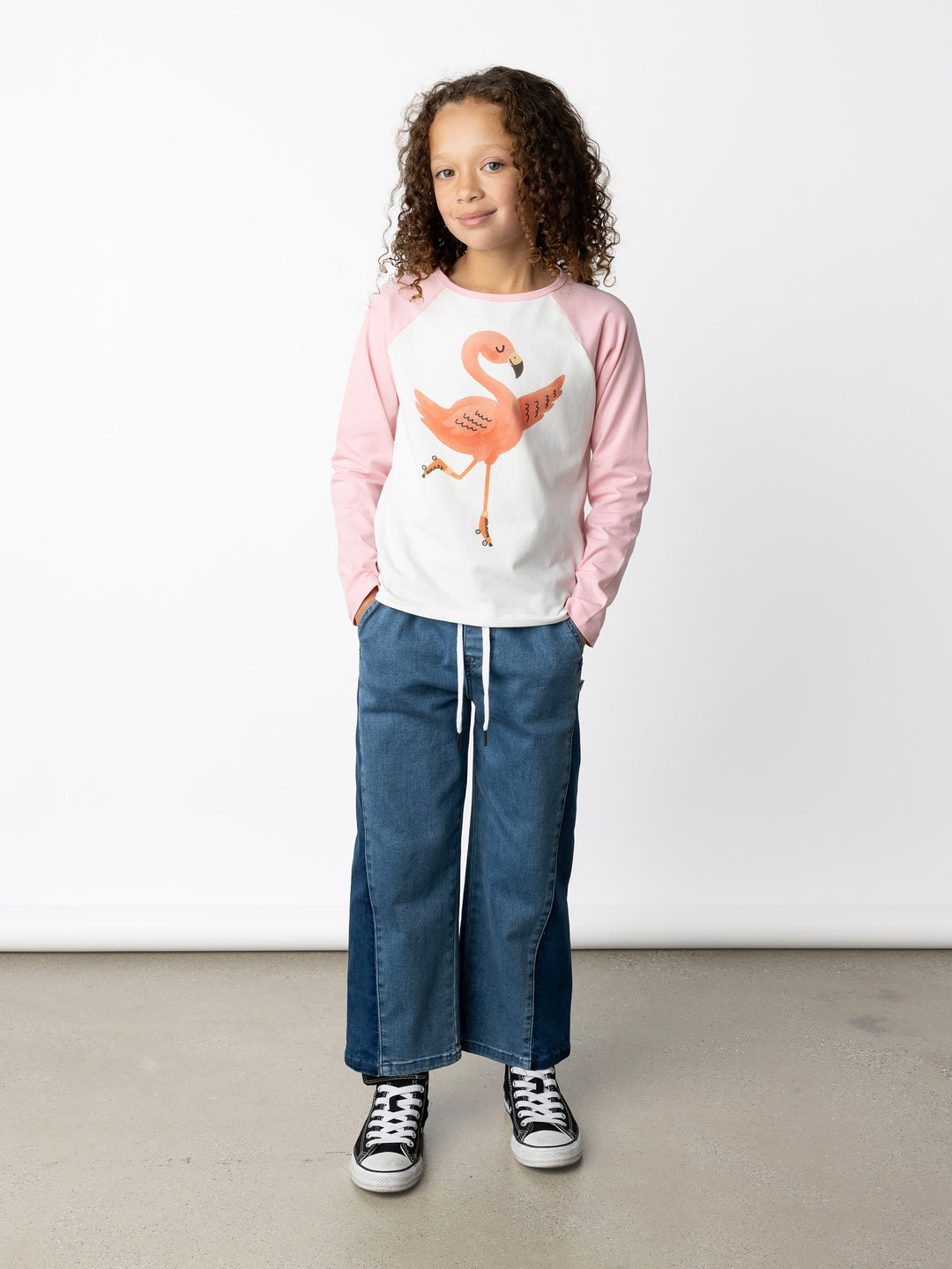 Minti kids clothing. Luxe raglan tee with contrast sleeves and neck. 190 Gram // 95% Cotton // 5% Elastane.