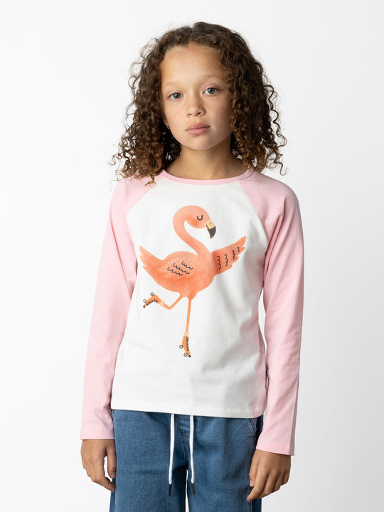 Minti kids clothing. Luxe raglan tee with contrast sleeves and neck. 190 Gram // 95% Cotton // 5% Elastane.