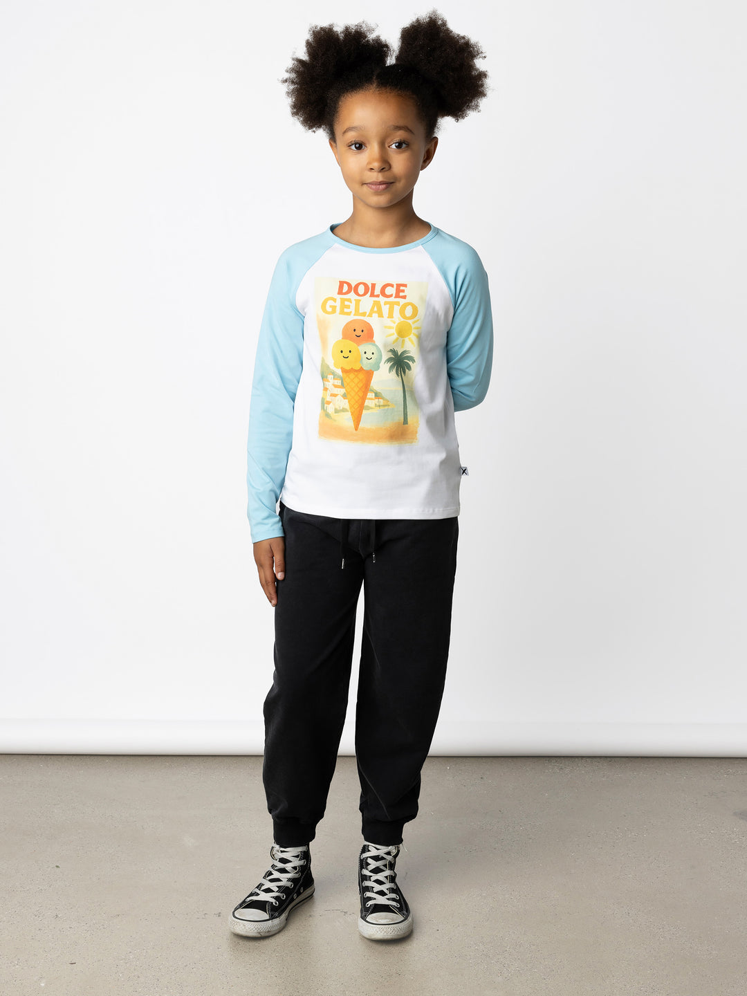 Minti kids clothing. Luxe raglan tee with contrast sleeves and neck. 190 Gram // 95% Cotton // 5% Elastane.