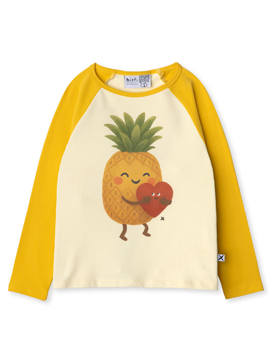 Minti kids clothing. Luxe raglan tee with contrast sleeves and neck. 190 Gram // 95% Cotton // 5% Elastane.