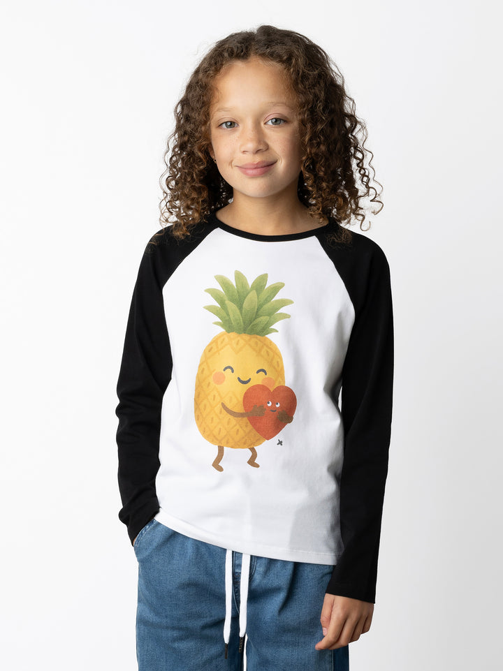 Minti kids clothing. Luxe raglan tee with contrast sleeves and neck. 190 Gram // 95% Cotton // 5% Elastane.