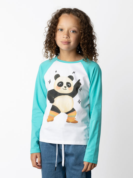 Minti kids clothing. Luxe raglan tee with contrast sleeves and neck. 190 Gram // 95% Cotton // 5% Elastane.