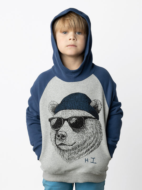 Minti kids clothing. Super comfy hoodie with side pockets and higher neck - perfect for cold days! 330 Gram // Brushed Inside // 95% Cotton // 5% Elastane.