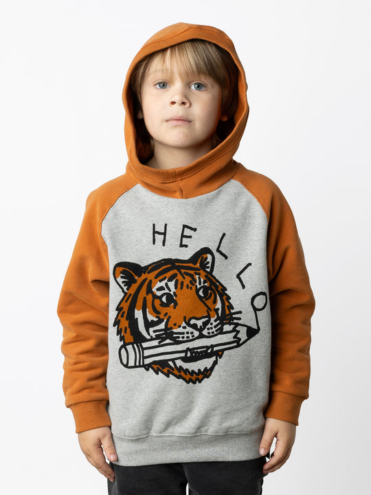 Minti kids clothing. Super comfy hoodie with side pockets and higher neck - perfect for cold days! 330 Gram // Brushed Inside // 95% Cotton // 5% Elastane.