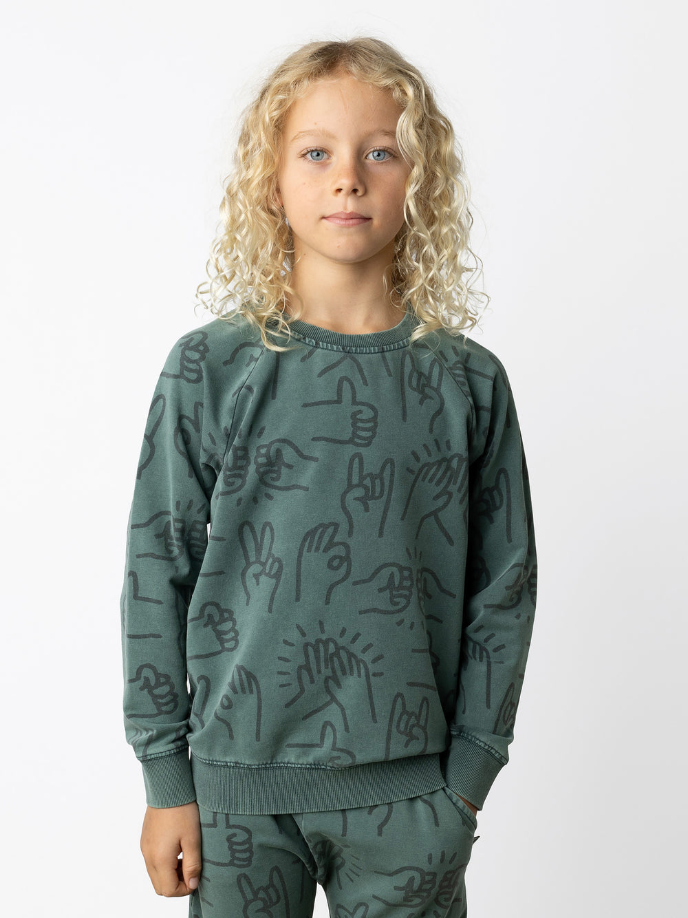 Minti kids clothing. Comfy lightweight raglan crew in super cool washed terry. 260 Gram // 95% Cotton // 5% Elastane.