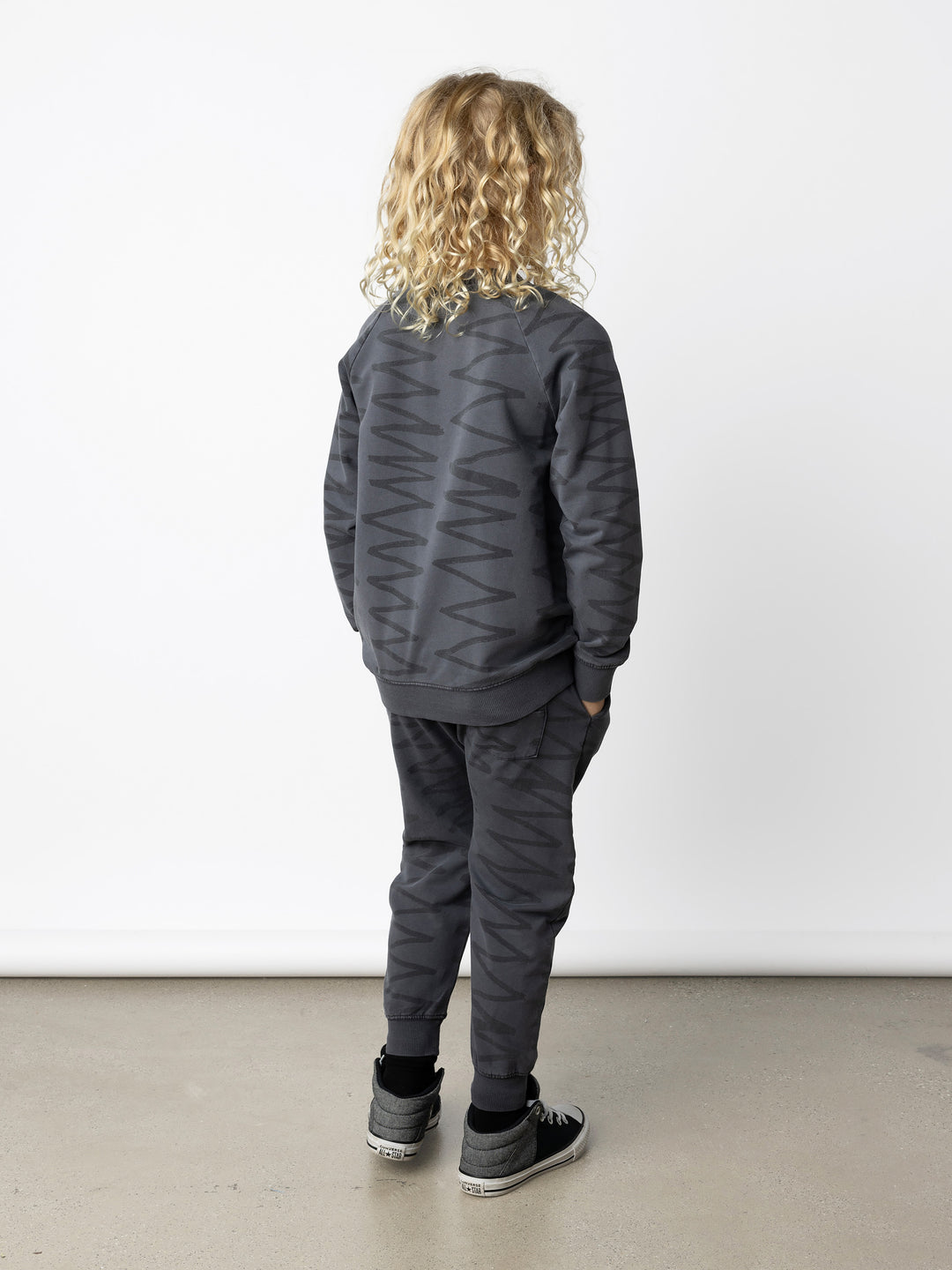 Minti kids clothing. Comfy lightweight raglan crew in super cool washed terry. 260 Gram // 95% Cotton // 5% Elastane.