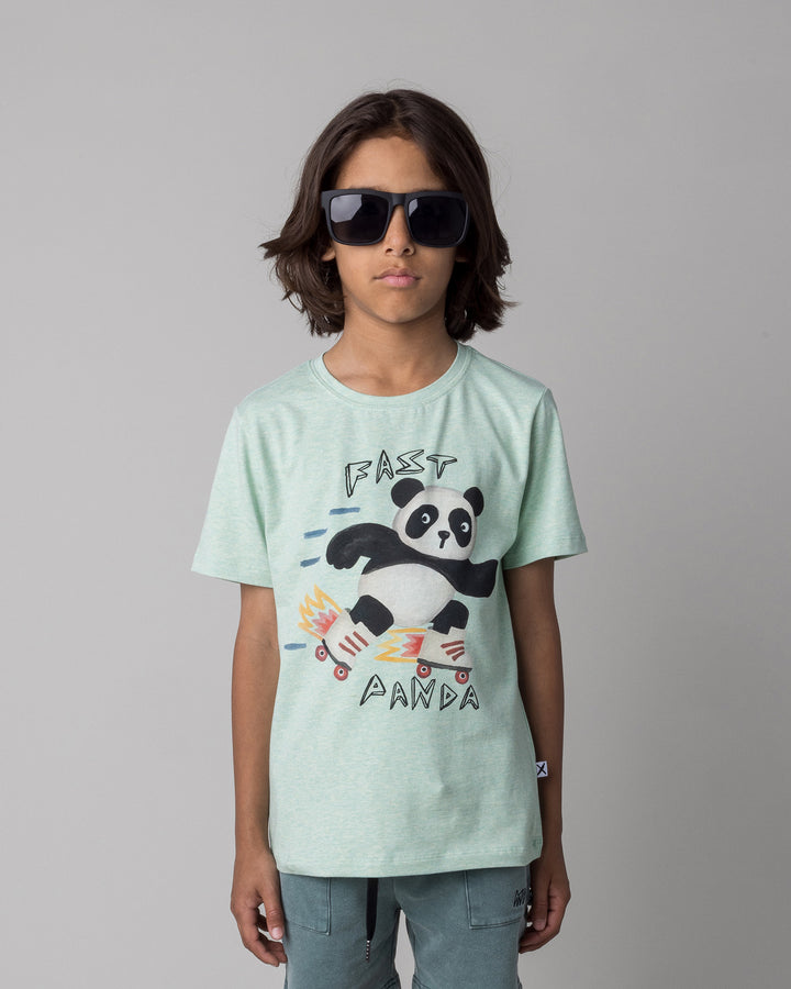 Close up of the Fast Panda Tee in green marle on a kid, front view