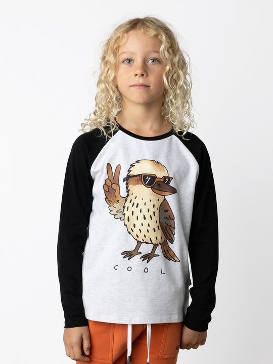 Minti kids clothing. Luxe raglan tee with contrast sleeves and neck. 190 Gram // 95% Cotton // 5% Elastane.