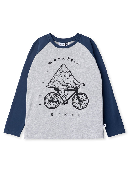 Minti kids clothing. Luxe raglan tee with contrast sleeves and neck. 190 Gram // 95% Cotton // 5% Elastane.