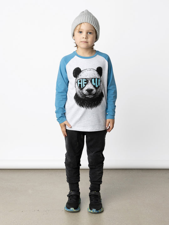 Minti kids clothing. Luxe raglan tee with contrast sleeves and neck. 190 Gram // 95% Cotton // 5% Elastane.