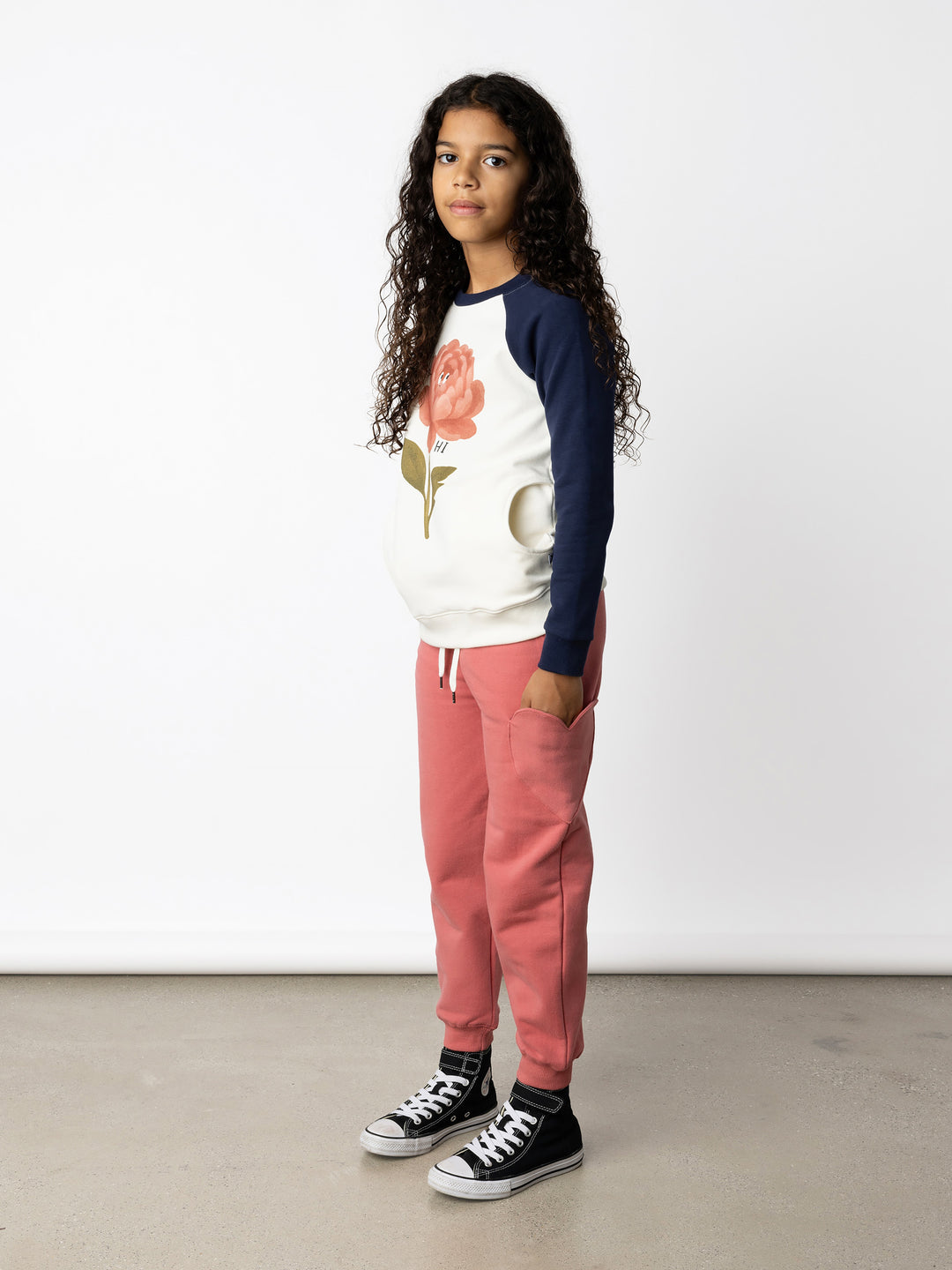 Minti kids clothing. Super comfy crew with rounded side pockets. 330 Gram // Brushed Inside // 95% Cotton // 5% Elastane.