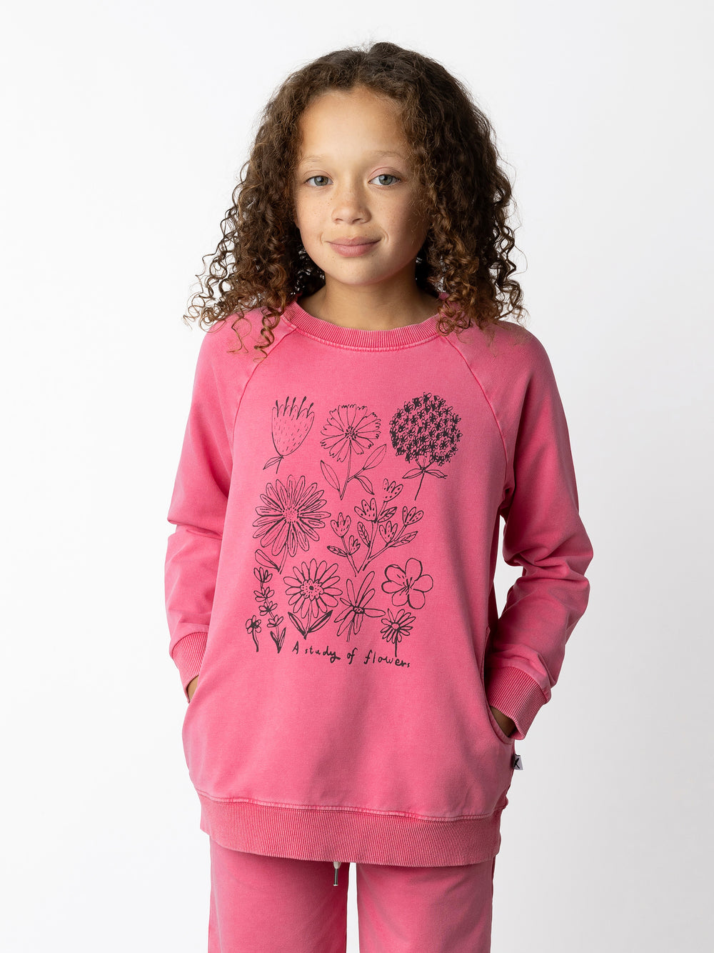 Minti kids clothing. Super comfy crew with rounded side pockets. 330 Gram // Brushed Inside // 95% Cotton // 5% Elastane.