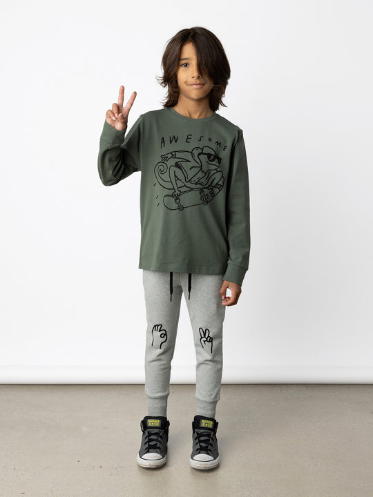 Minti kids clothing. Super luxe tee with self cuffs. 190 Gram // 95% Cotton // 5% Elastane.
