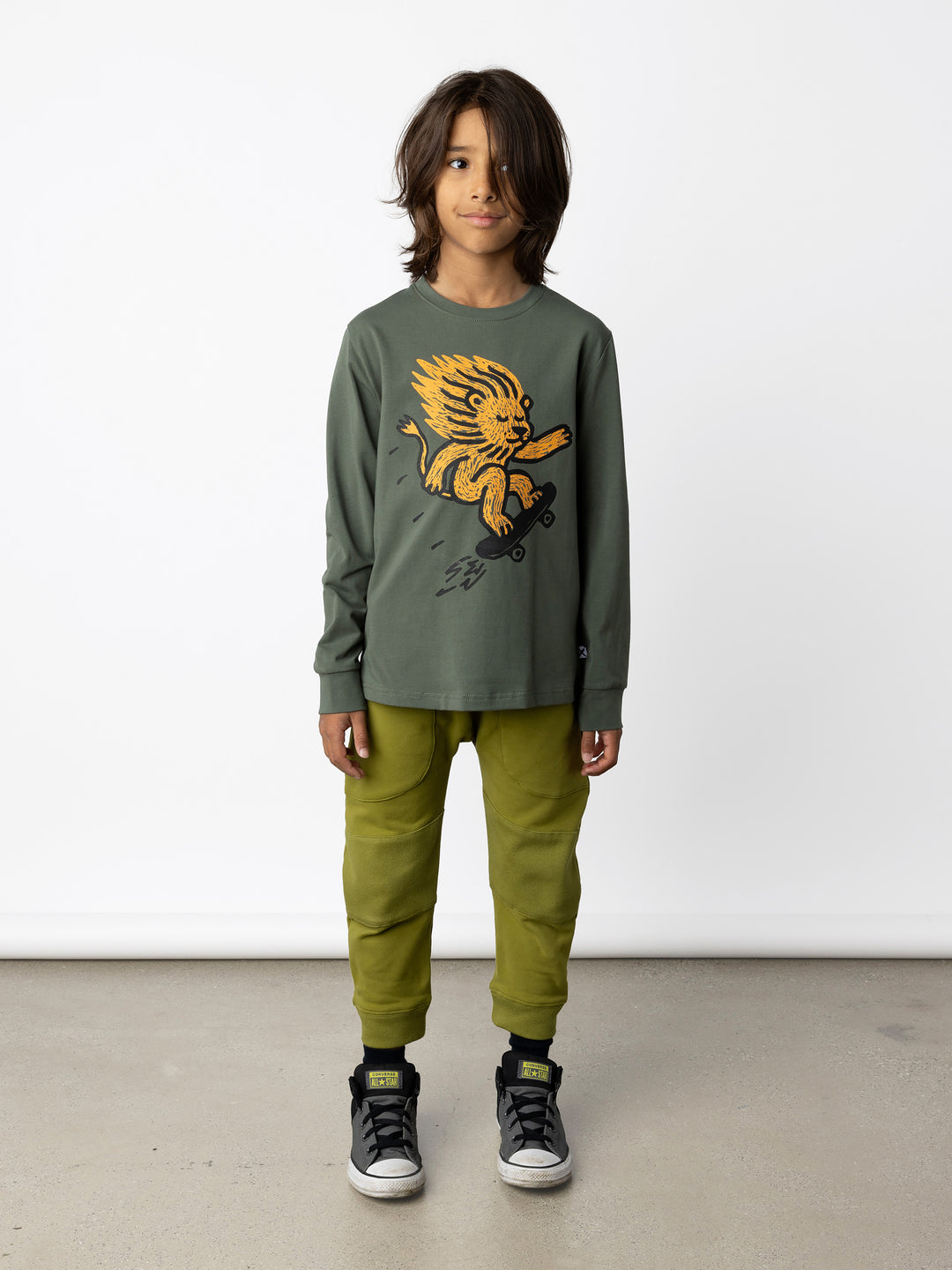 Minti kids clothing. Super luxe tee with self cuffs. 190 Gram // 95% Cotton // 5% Elastane.