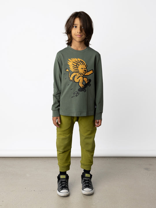 Minti kids clothing. Super luxe tee with self cuffs. 190 Gram // 95% Cotton // 5% Elastane.