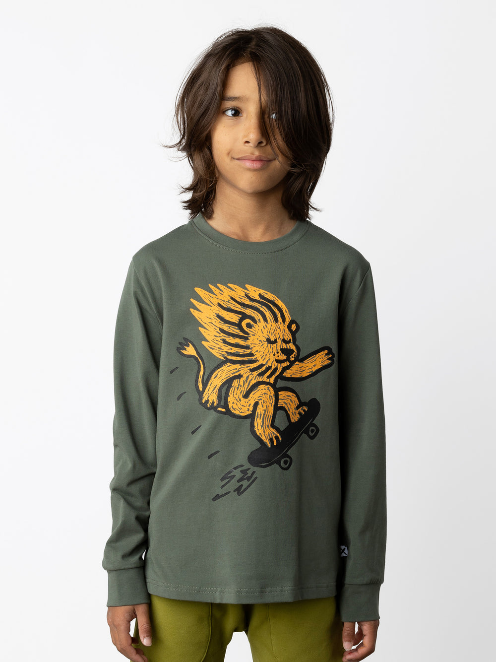 Minti kids clothing. Super luxe tee with self cuffs. 190 Gram // 95% Cotton // 5% Elastane.