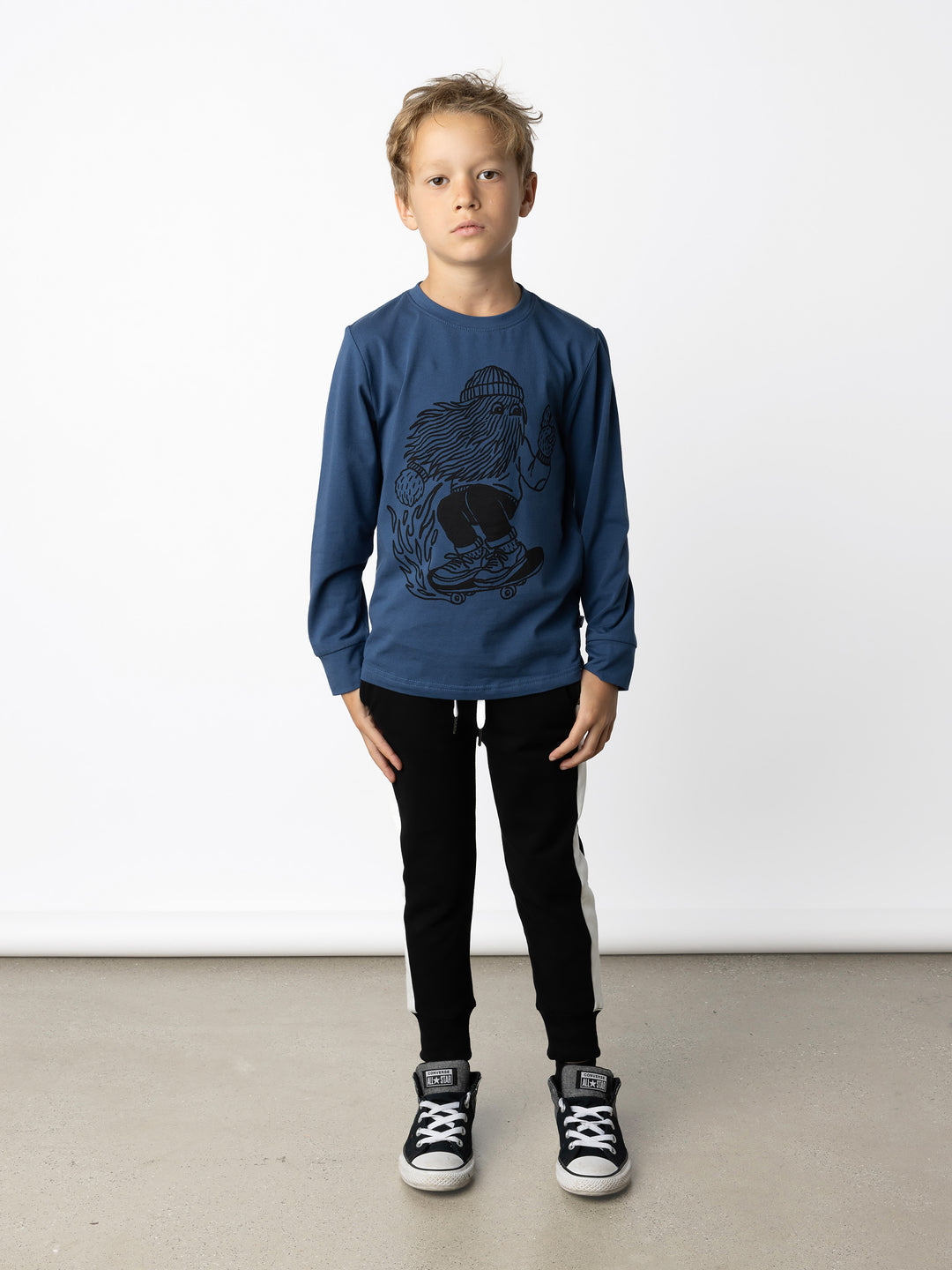 Minti kids clothing. Super luxe tee with self cuffs. 190 Gram // 95% Cotton // 5% Elastane.