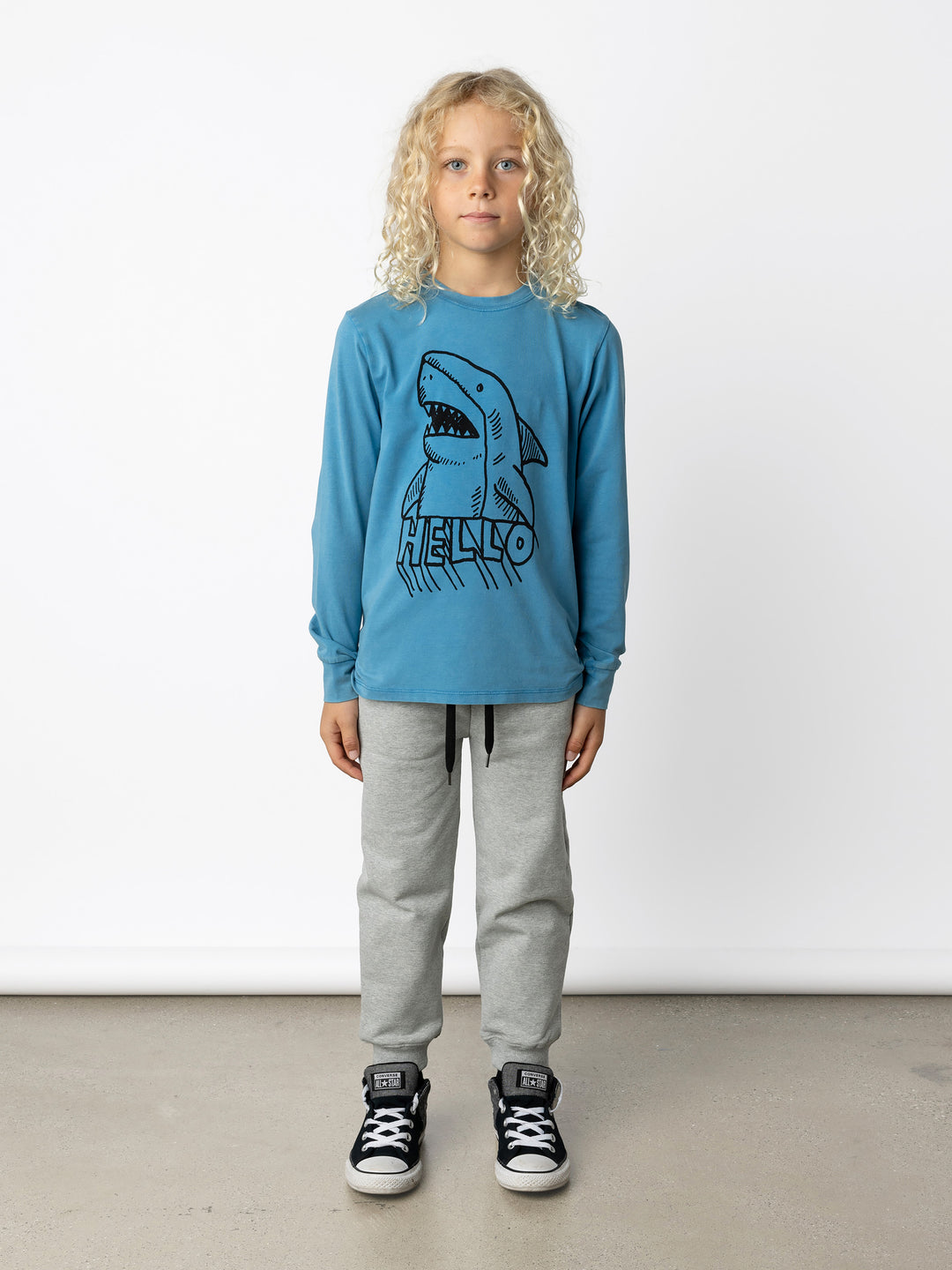 Minti kids clothing. Super luxe tee with self cuffs. 190 Gram // 95% Cotton // 5% Elastane.